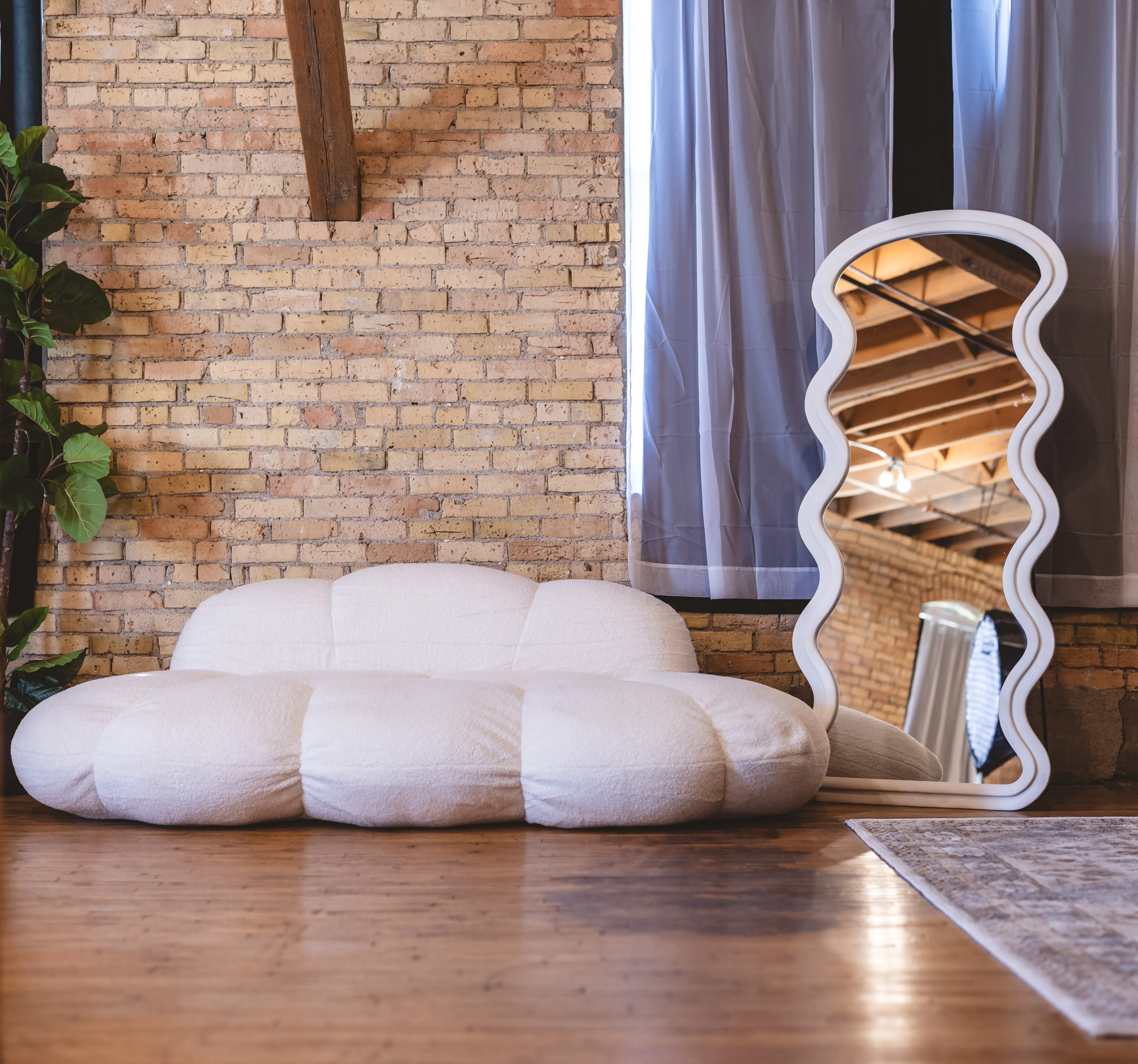 Cloud sofa + brick