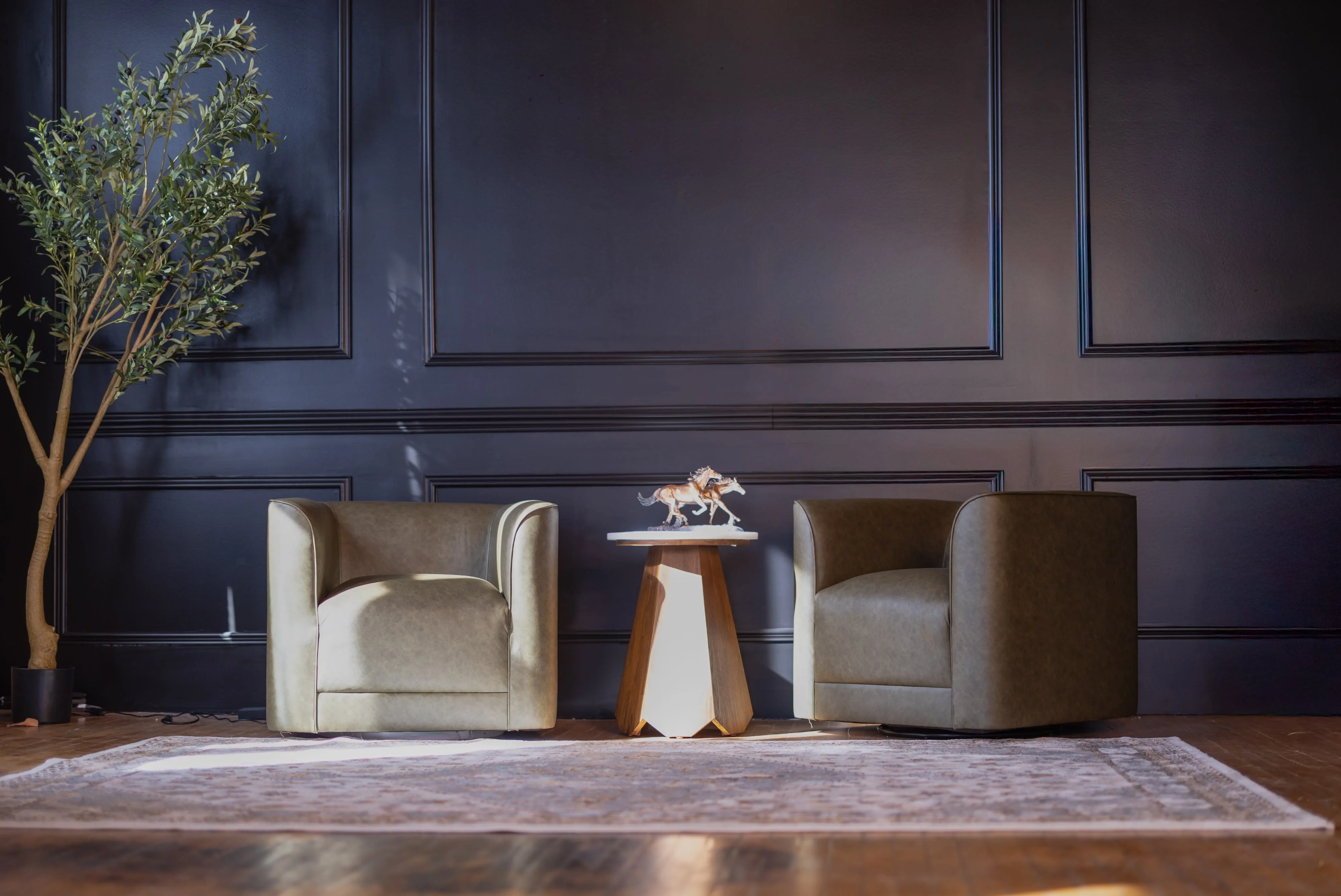 Navy lounge
